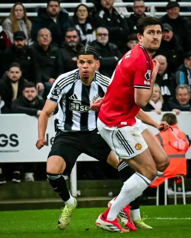 云开体育-曼联1-2纽卡,赛后评分:胖虎7.5分,B费7.4分,拉门斯7.4分