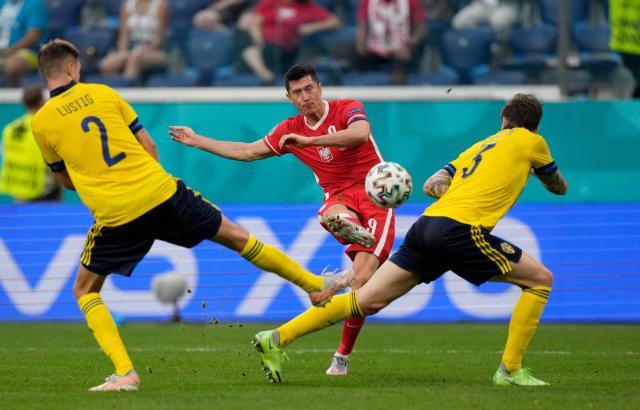 【观察】中锋回潮继续,哪类中锋在欧洲杯最吃香?